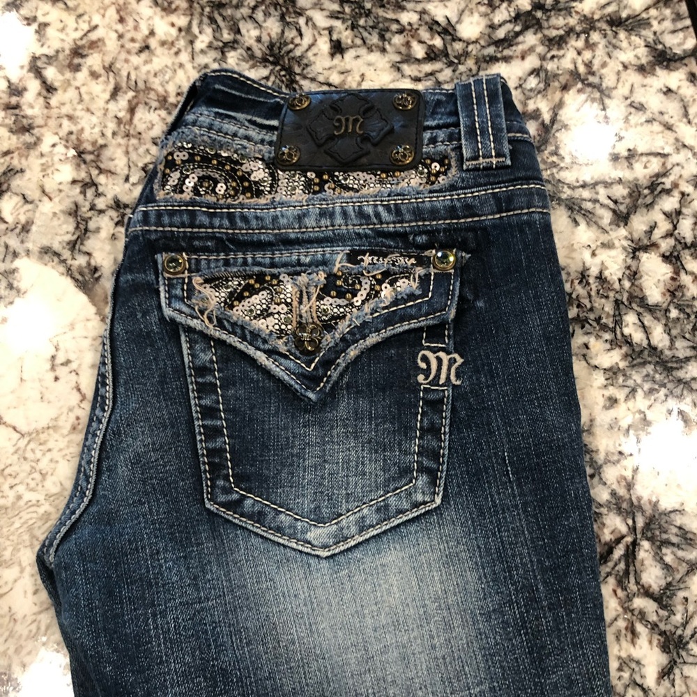LIKE NEW Miss Me Jeans